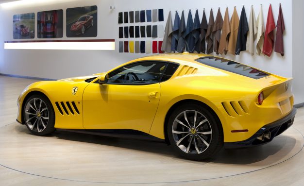 نمایی دیگر از SP 275 RW Competizione