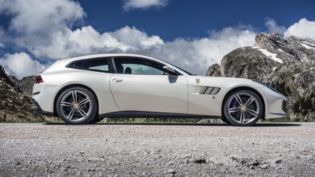 فراری gtc4lusso