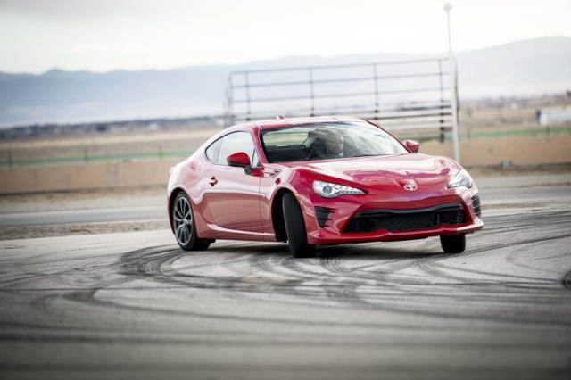 تویوتا GT86