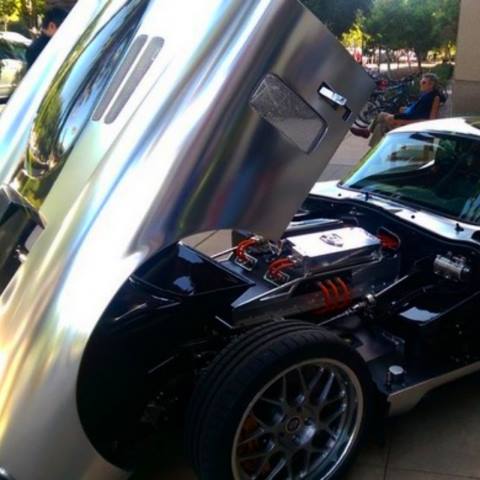RENOVOMOTORS Under Bonnet