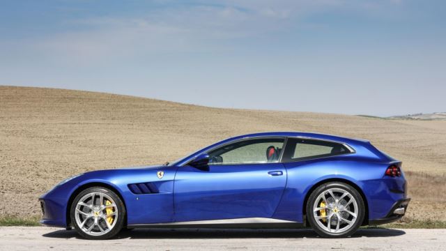 فراری GTC4 Lusso T