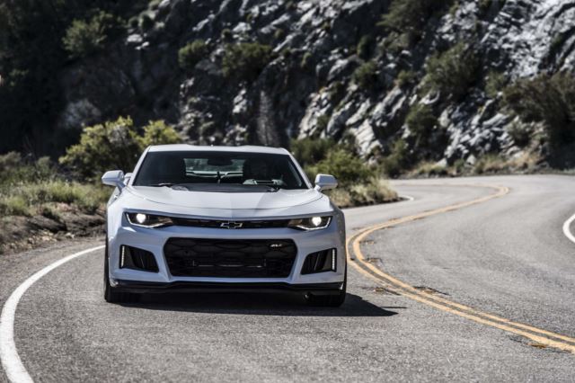 شوزولت کامارو ZL1 1LE