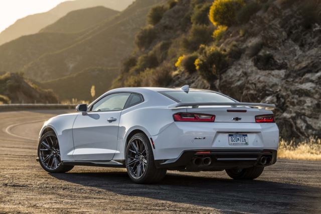 شوزولت کامارو ZL1 1LE