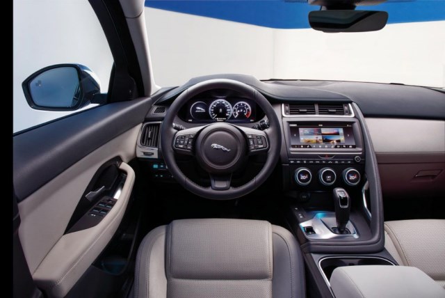 فضای داخلی جگوار e-pace