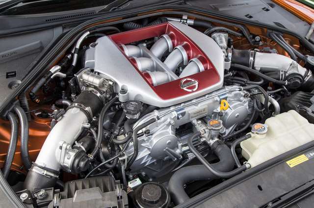 آئودی RS5 و نیسان GT-R 
