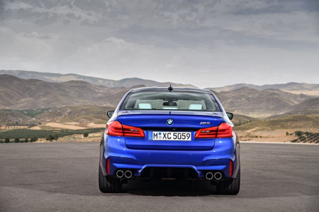 بی ام و M5