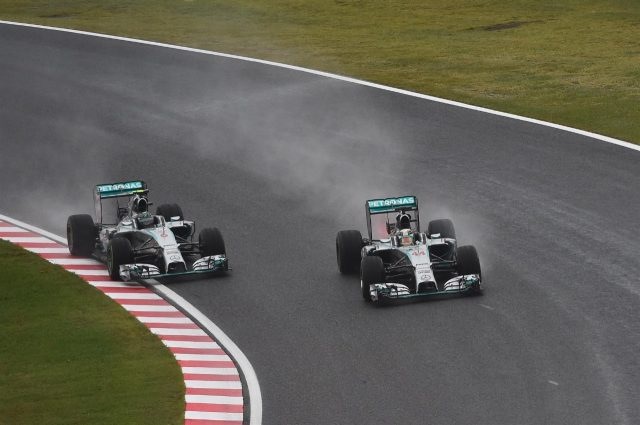 Lewis hamilton overtaking nico rosberg in JP GP2014
