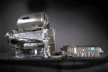 AMGPETRONAS-W07-Engine-1