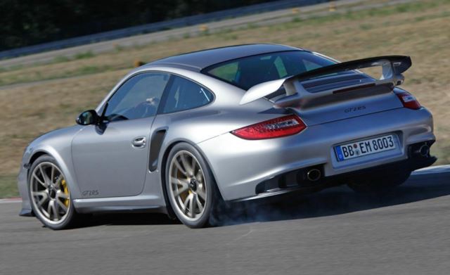 پورشه 911 GT2 RS