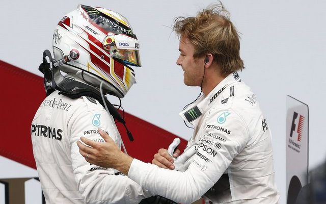 austrian-gp-nico-rosberg-lewis-hamilton